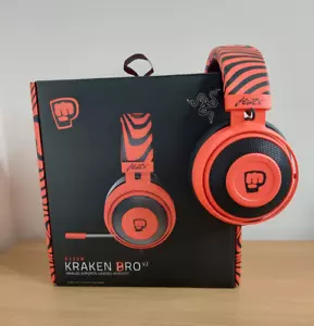 Auriculares para juegos Razer Kraken Pro V2 x Pewdiepie edición limitada muy raros - Imagen 1 de 18