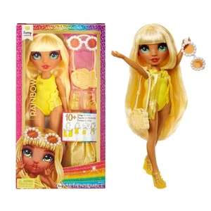 Swim & Style Sunny - Muñeca de moda rubia amarilla de 11" con envoltura brillante para peinar... - Imagen 1 de 7