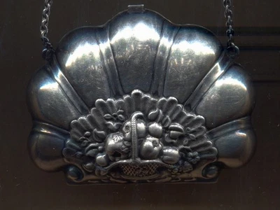 BOLSO CAMBIO PLATA ESTERLINA WHITING ART NOUVEAU REPUJADO "CESTA DE FRUTAS" C1900 Foto 1 de 4