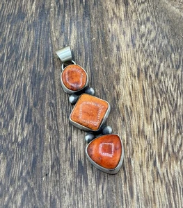 Navajo Handmade Sterling Silver Orange Spiny Oyster Shell Cluster Drop Pendant - Picture 1 of 3