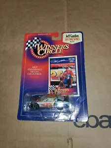 Hasbro ~ Winner's Circle ~ Jeff Gordon ~ #24 Dupont Chroma Premier ~ 1/64 - Bild 1 von 1