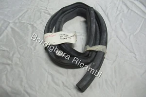 ALFA ROMEO DUETTO 69 - 82 CODA TRONCA RIVESTIMENTO GUARNIZIONE ANTERIORE CAPOTE - Imagen 1 de 4