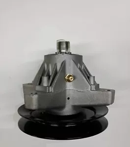 CUB CADET SPINDLE ASSEMBLY 918-0429 - Picture 1 of 1
