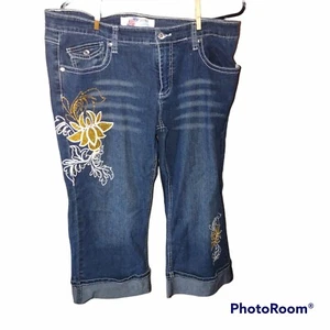 Ladies Piper & Blue Embellished Denim Cropped Pants Size 13 - Picture 1 of 5