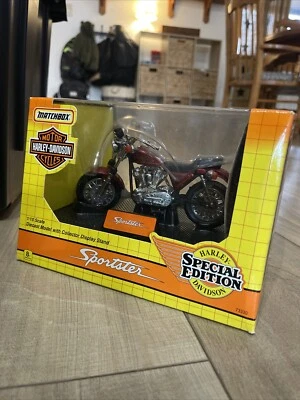 Matchbox Harley Davidson Sportster Motorcycle Red 1:15 Die cast - Image 1 of 4