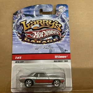 2009 Hot Wheels Larry's Garage Holiday Cars #5/6 - 1969 Chevy Camaro - Picture 1 of 3