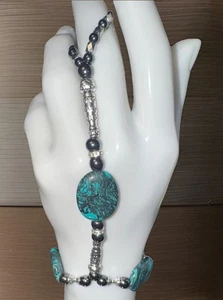 Handgefertigtes Perlenarmband - Fingerarmband, verstellbar - Bild 1 von 5