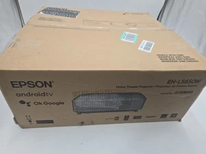 Proiettore laser USA Epson 4K ultra cortofocale EH-LS650W con schermo 120 pollici - Foto 1 di 14