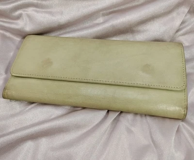 Bolso sin asas de cuero HOBO International Wallet Lauren magnético color verde 8,5 X 4 Foto 1 de 4