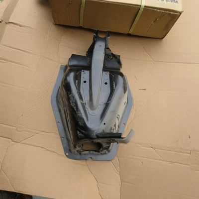 Nuevo Ford Mustang 1965 1966 1965-1966 LH torre de amortiguador delantero lado del conductor Foto 1 de 4