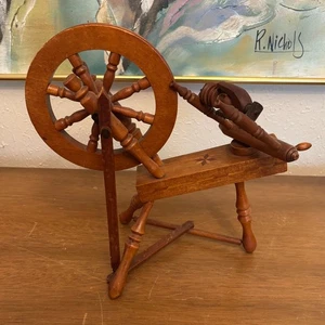 Vtg Miniature Wooden Spinning Wheel 12x12x6 Folk Art Display Decor - Picture 1 of 9