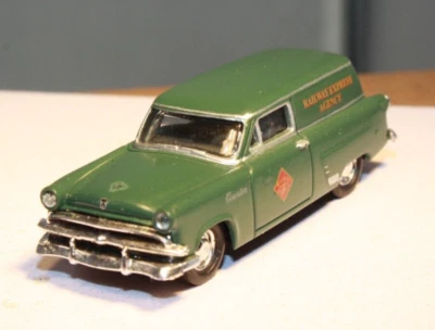 1952-54 Ford Courier Railway Express Wagon HO Scale Classic Metals Works - Image 1 of 4