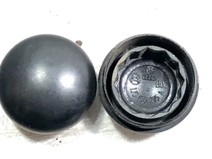 SKODA CITIGO 2014 X2 FRONT WIPER ARM BOLT NUT COVER CAP LID 1J0955205A /2011-ON - Picture 1 of 7