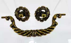 De Colección Armario Cómoda de Latón Antiguo Tirador Manija Caída con Rosetas 5" OC, 6" Largo - Imagen 1 de 10