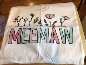 Throw Pillow Cover MEEMAW, SOFT COMFY GIFT FOR GRANDMOTHER 18x18” - Picture 1 of 1