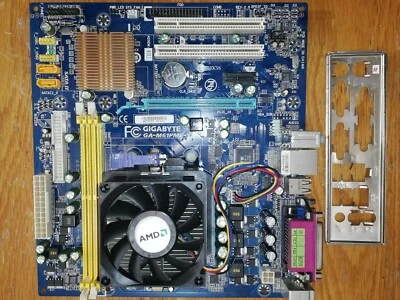  GIGABYTE GA-M61PME-S2 Motherboard plus Processor AMD Sempron SDH 1250IA A4DP. - Image 1 of 4