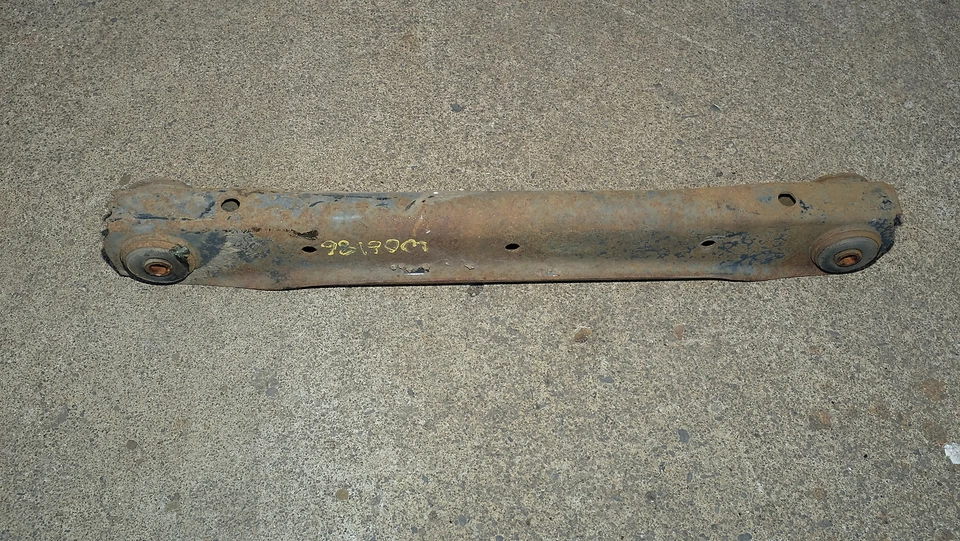 Brazo de control inferior Camaro Firebird 1982-1992, trasero, transmisión Z28 AM IROC TA GM Foto 1 de 4