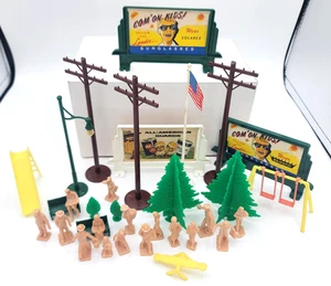 Vintage Lot of  Accessories Plasticville Billboards-Trees-Poles-Misc. - Picture 1 of 8