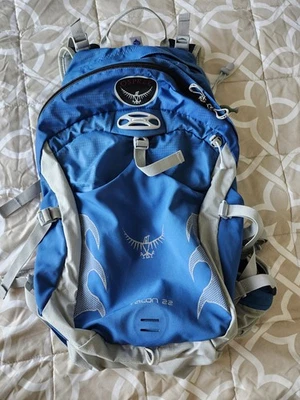 Mochila Osprey Talon 22 Azul/Blanco Ligera Foto 1 de 4