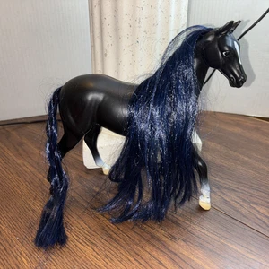 Breyer Horse Jet Black With Black And Navy Mane 7" TALL - Picture 1 of 6