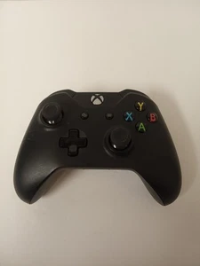 Controller wireless Microsoft Xbox One modello 1697 nero *TESTATO* OEM - Foto 1 di 9