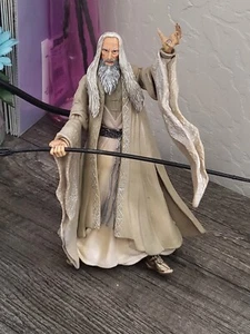Lord Of The Rings - The Two Towers - Saruman Action Figure 2002 by Toy Biz OFF - Picture 1 of 5