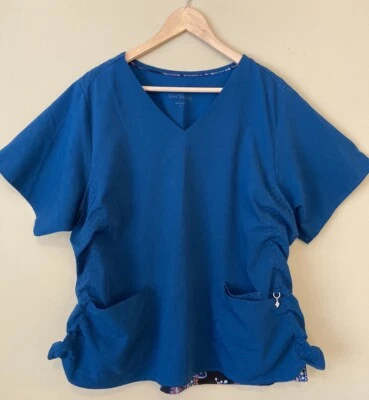 VERA BRADLEY Women’s Size 2X Medical Scrub Top V Neck Logo Charm On Pocket EUC - Image 1 of 4