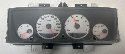 Cuadro de instrumentos Dodge Neon 2003-2005 velocímetro tacómetro medidores Foto 1 de 4