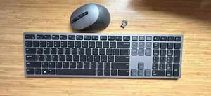 Dell Premier Wireless Keyboard and Mouse Set - Full - Large - Open Box - Picture 1 of 1