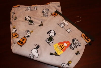  Berkshire Peluche Cacahuetes Halloween Manta 50x70 Nuevo Con Etiquetas Snoopy Gris Foto 1 de 2