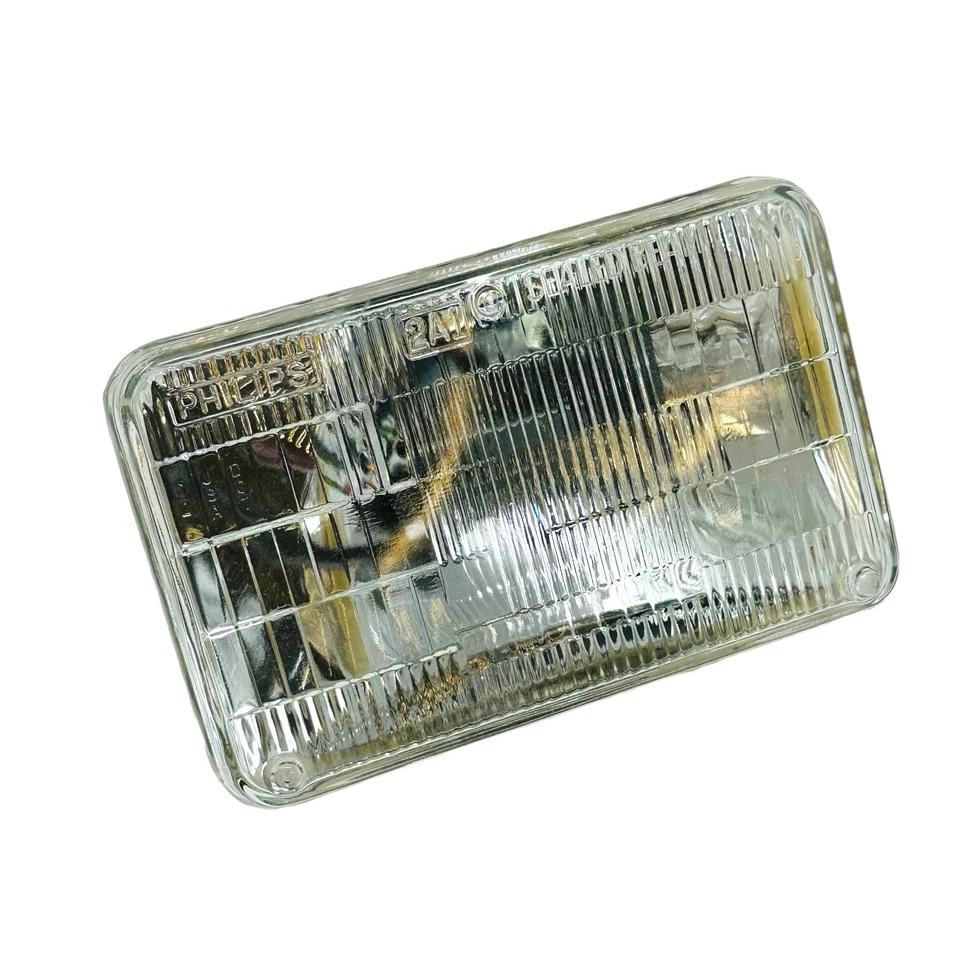 Philips 4652 Standard 3-Lug 12-Volt Sealed Beam Headlamp Assembly - Image 1 of 4