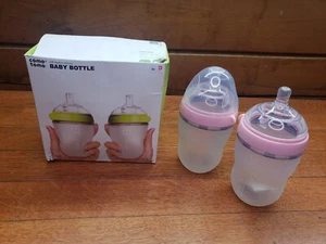 Comotomo Q Bottle Set, Green 8oz (2 Pack) Soft Silicone New - Picture 1 of 3