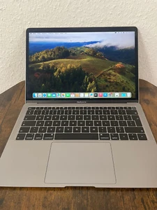 Apple MacBook Air 2018, 13 Zoll (128GB SSD, Intel Core i5, 8GB) -TOP - Bild 1 von 9