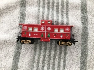 HO SCALE CHRISTMAS CABOOSE ☃️🌲☃️🌲 - Picture 1 of 11