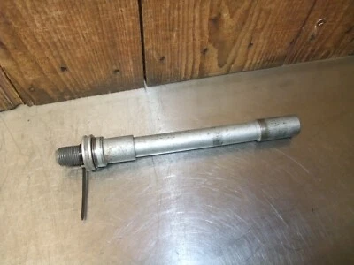 Husillo de rueda delantera BMW F650 GS Twin 798cc 2010 en muy buena condición #268 Foto 1 de 3