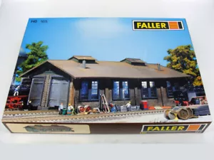 FALLER 165 HO H0 TWO-STALL ENGINE SHED , REMISE A LOCOMOTIVES 2 PLACES , NEW NUE - Picture 1 of 2