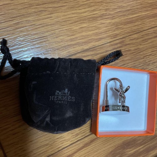 HERMÈS Portachiavi HERMES Dance Cadena Merry Go Round in argento con scatola