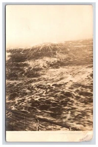 Cartolina: RPPC vista mare da una nave - non pubblicata - Foto 1 di 2