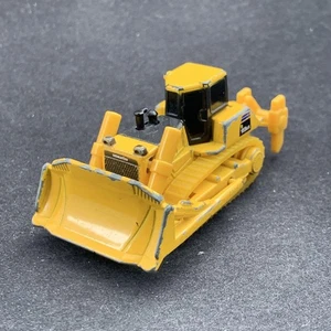 Tomica No.56 Komatsu Bulldozer D155AX-6 - Picture 1 of 7
