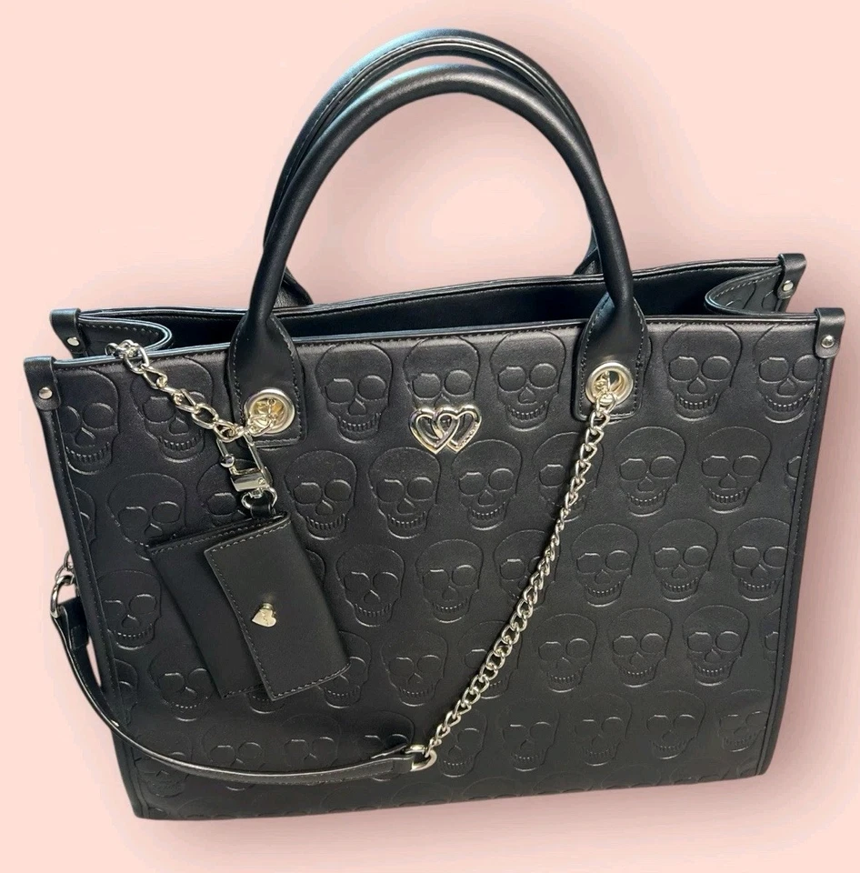 Bolso de Mano Cartera Betsey Johnson Calaveras Grande Negro Xotonia Nuevo Foto 1 de 4