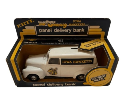 Camión bancario de hierro fundido Chevy Iowa Hawyes '50 entrega panel Foto 1 de 4