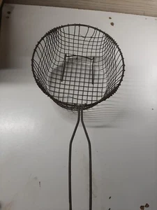 Vtg wire Strainer Primitive, Kitchen Decor, Farmhouse, Colander, Fry Basket... - Picture 1 of 5