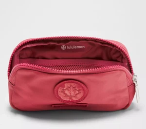 Lululemon Team Canada Future Legacy Everywhere Mini Belt Bag Vintage Rose - Bild 1 von 4