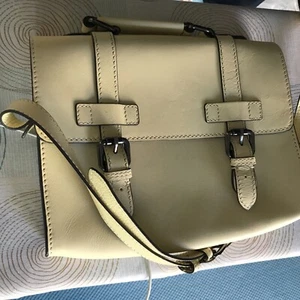 Tasche Clarks Echtleder Hellgelb schultertasche Neu NWOT Ranzen Handtasche Damen - Bild 1 von 11