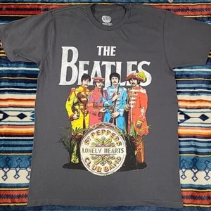 The Beatles SGT Peppers Lonely Hearts Club Band T-Shirt Grey Medium GUC - Picture 1 of 6