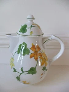 Villeroy & Boch Geranium 6" Tall Coffee Pot 3 Cup 1748 Germany EUC - Picture 1 of 6