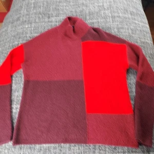 Cynthia Rowley Womens Red Maroon Colorblock Turtleneck Sweater Size Large - Picture 1 of 9