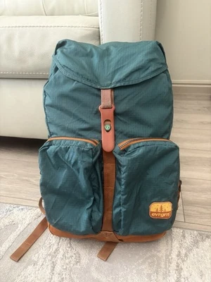 Mochila Evrgrn Verde Bolsillos con Cremallera Ripstop Senderismo Gorpcore Viaje al Aire Libre Foto 1 de 4