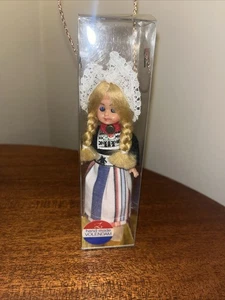 Vintage handgefertigte Volendam Puppe Mädchen blond 6 Zoll - Bild 1 von 1