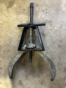 Extractor de engranajes y cojinetes de mandíbula enjaulada Posi Lock modelo 208, 12 T, 2 mordazas - Imagen 1 de 15